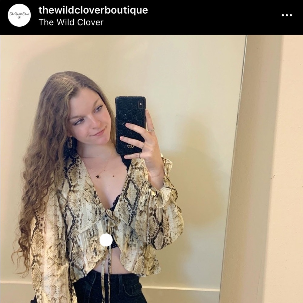 ❌SOLD OUT❌ 1 LEFT!! I DON'T BITE SNAKESKIN BLOUSE - Picture 5 of 5
